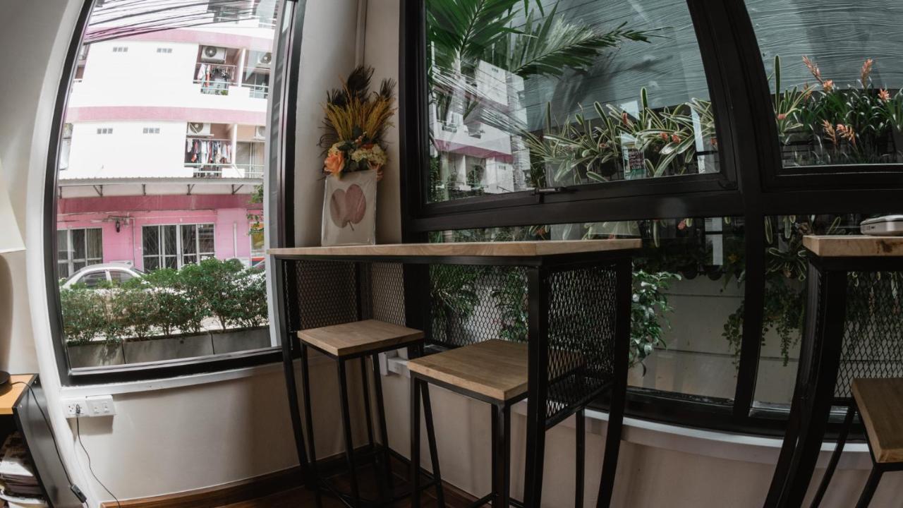Step One At Bangkok Apartment Exterior photo