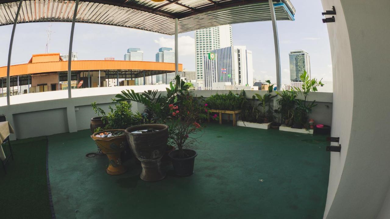 Step One At Bangkok Apartment Exterior photo
